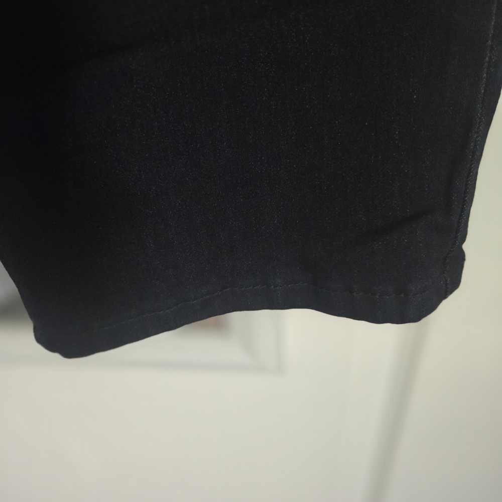 Laurie Felt Women's Black Jeans - Picture 9 of 9